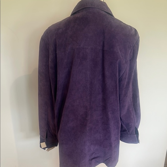 NWT- PURPLE SUEDE JACKET BEAUTIFUL. SIZE MEDIUM - Picture 8 of 8